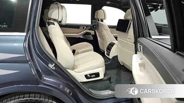 BMW X7 (G07) 2022 Серый из Кореи, фото 3