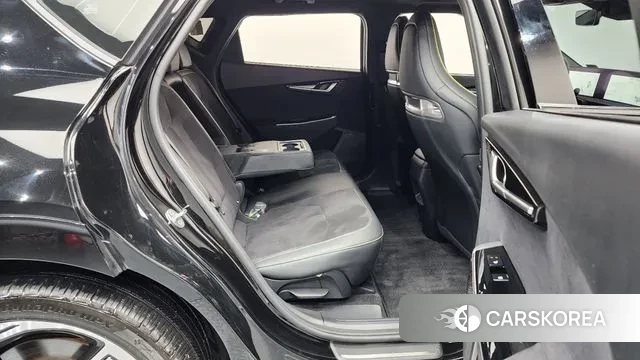 Kia EV6 2023 Черный из Кореи, фото 3