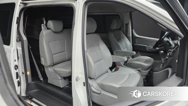 Hyundai The New Grand Starex 2020 Белый из Кореи, фото 3