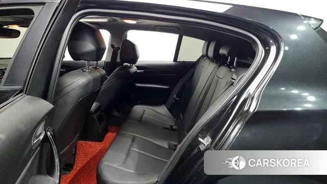 BMW 1 Series (F20) 2018 Черный из Кореи, фото 3