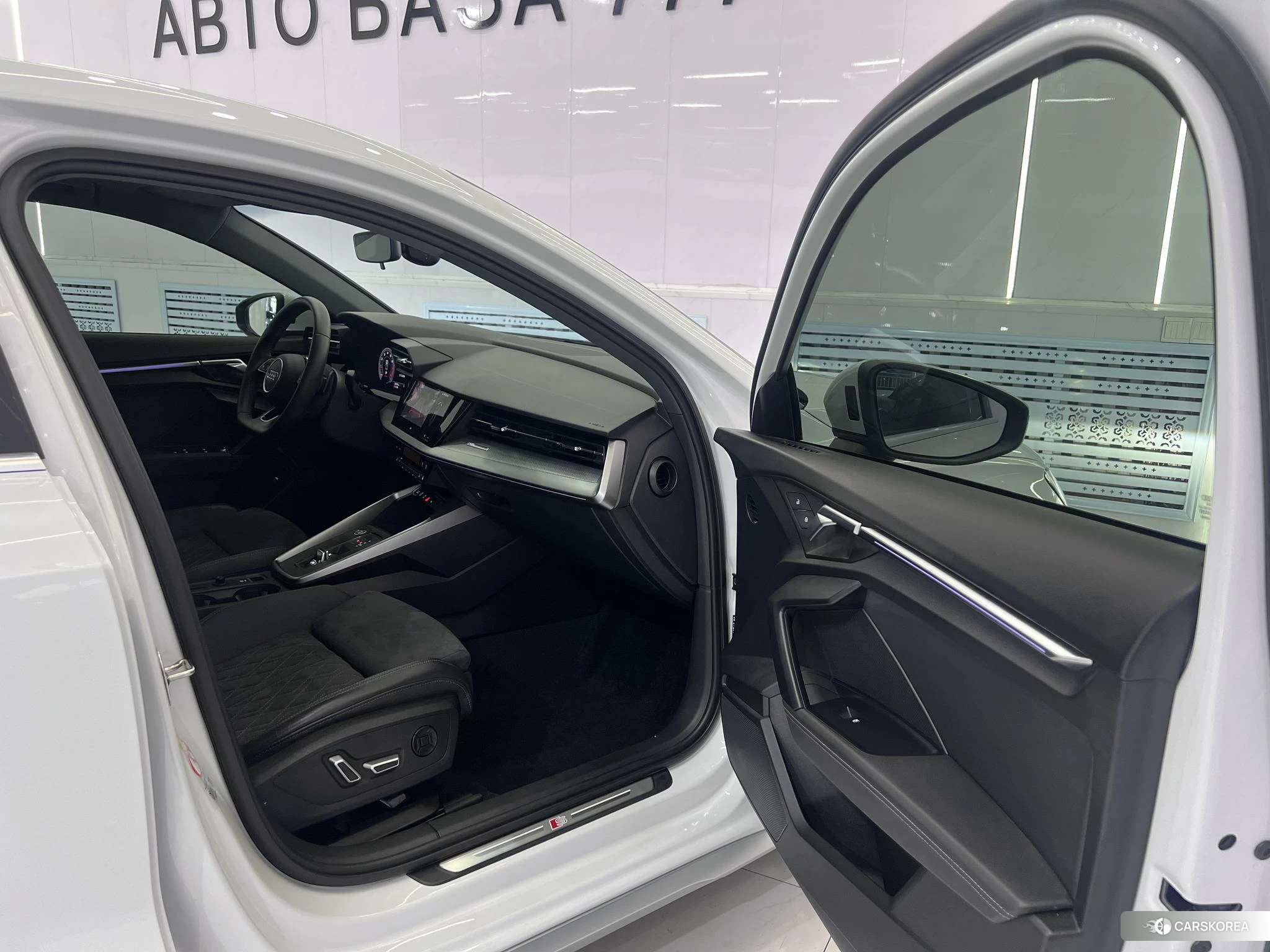 Audi A3 2022 Белый из Китая, фото 3