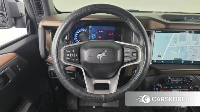 Ford Bronco 6th Generation 2023 Черный из Кореи, фото 3