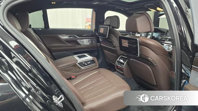 BMW 7 Series (G11) 2022 Черный из Кореи, фото 3