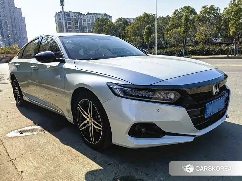 Honda Accord 2022 Белый из Китая, фото 3
