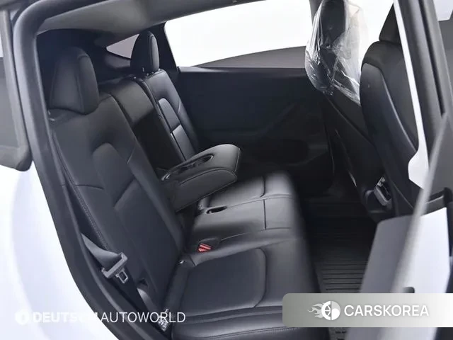 Tesla Model Y 2024 Белый из Кореи, фото 3