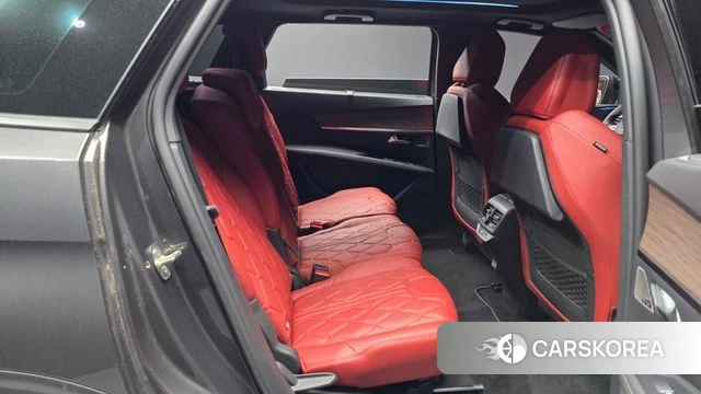 Peugeot 5008 second generation 2024 Серый из Кореи, фото 3