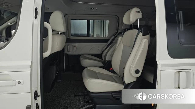 Hyundai The New Grand Starex 2019 Белый из Кореи, фото 3