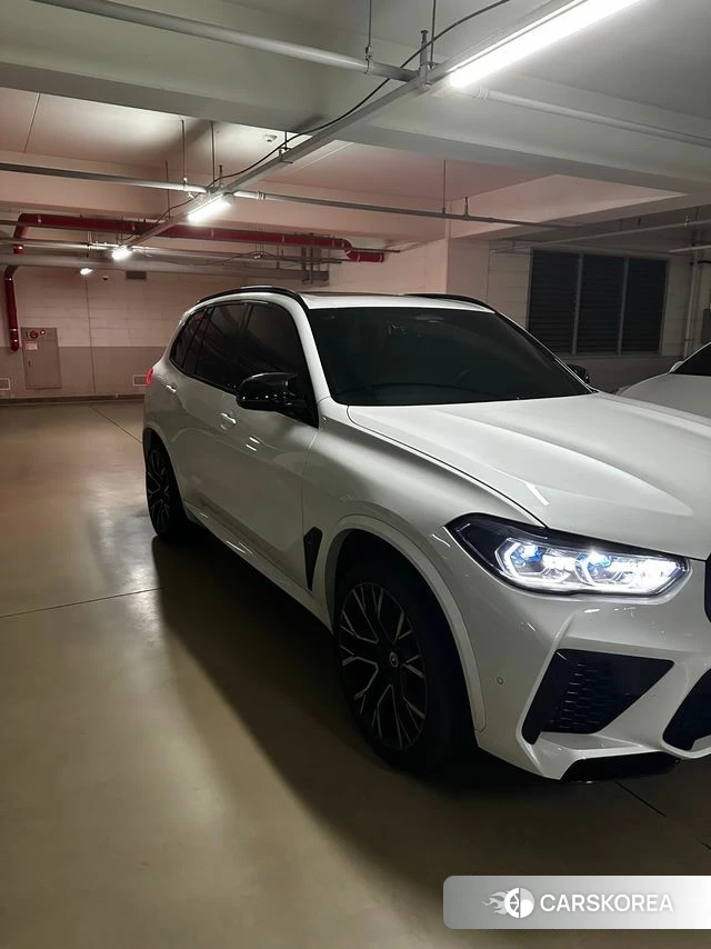BMW X5M (G05) 2023 Белый из Кореи, фото 3
