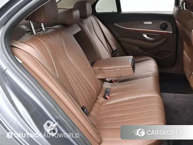 Mercedes-Benz E-Class W213 2020 Серый из Кореи, фото 3
