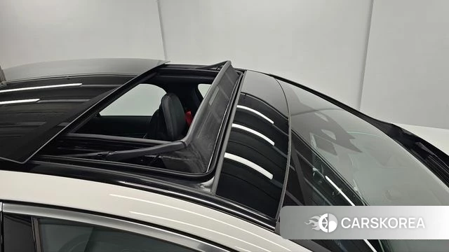 Mercedes-Benz E-Class W214 2025 Белый из Кореи, фото 3