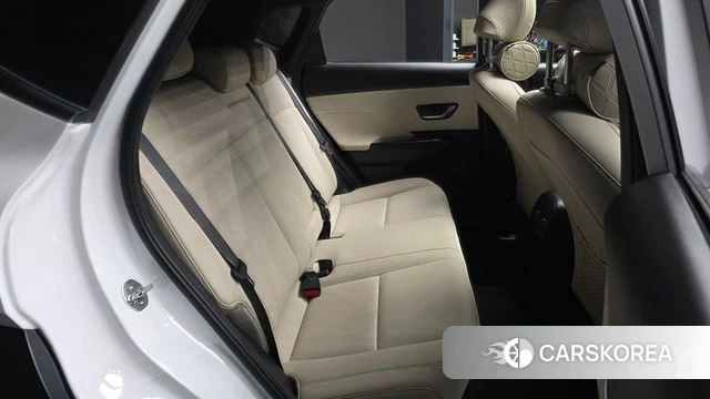 Hyundai Kona (SX2) 2024 Белый из Кореи, фото 3