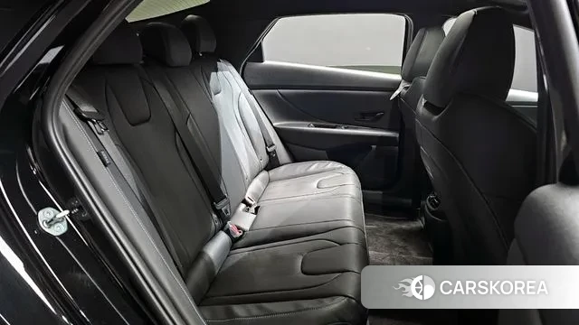 Hyundai The New Avante (CN7) 2023 Черный из Кореи, фото 3