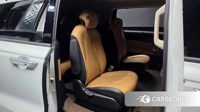 Kia Carnival 4th generation 2023 Белый из Кореи, фото 3