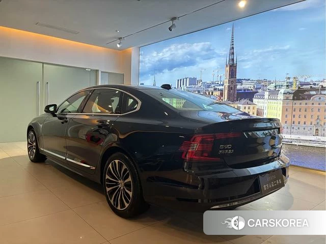 Volvo S90 2025 Черный из Китая, фото 3