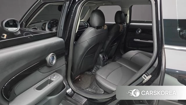 Mini Cooper Clubman 2024 Черный из Кореи, фото 3