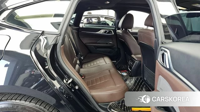 BMW i4 2022 Черный из Кореи, фото 3