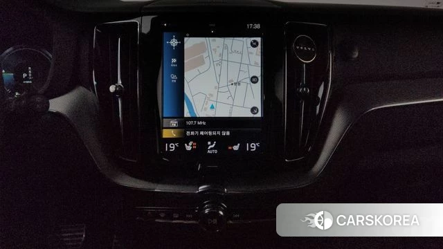Volvo XC60 second Generation 2020 Белый из Кореи, фото 3