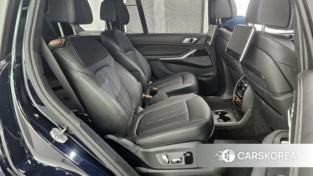 BMW X7 (G07) 2021 Черный из Кореи, фото 3