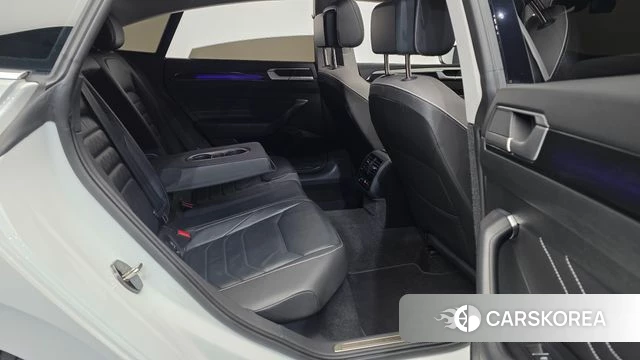 Volkswagen Arteon 2023 Белый из Кореи, фото 3