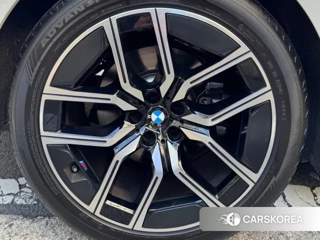 BMW 7 Series (G70) 2024 Белый из Кореи, фото 3