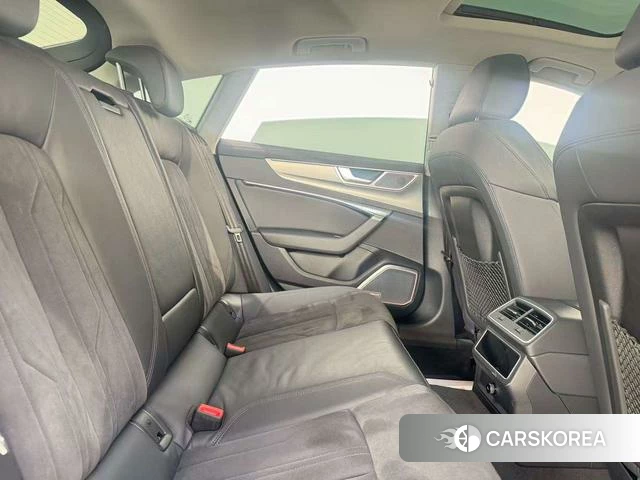 Audi A7 2024 Темно-серый из Китая, фото 3