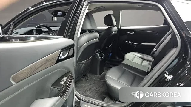 Kia K7 Premier 2020 Черный из Кореи, фото 3