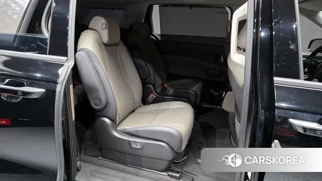 Kia The New Carnival 4th Generation 2024 Черный из Кореи, фото 3