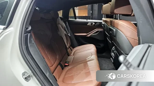 BMW X6 (G06) 2022 Белый из Кореи, фото 3