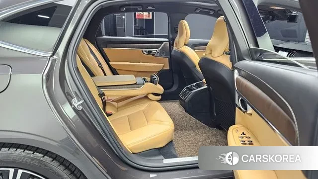 Volvo S90 2023 Серый из Кореи, фото 3