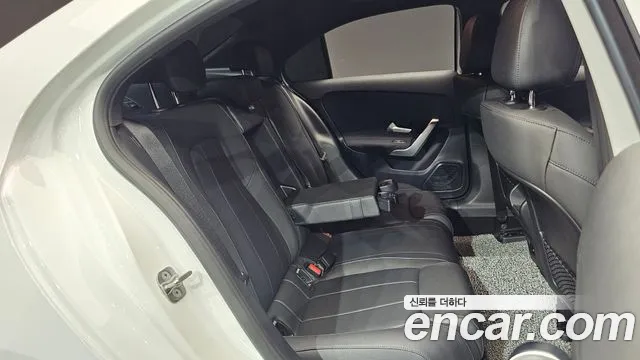 Mercedes-Benz A-Class W177 2024 Белый из Кореи, фото 3