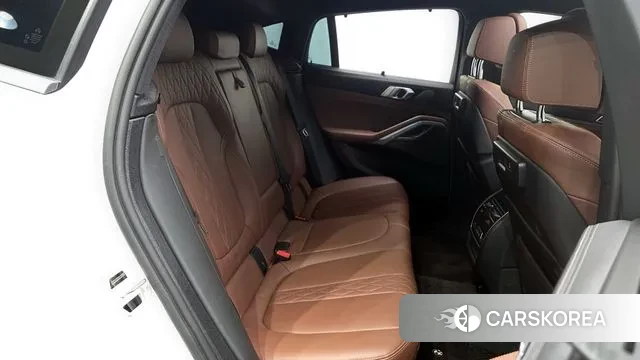 BMW X6 (G06) 2023 Белый из Кореи, фото 3