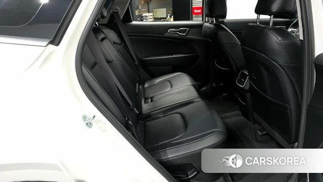 Kia Sportage 5th Generation Hybrid 2022 Белый из Кореи, фото 3