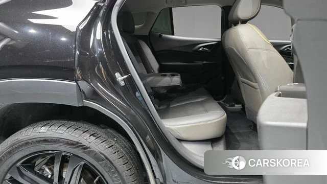 Chevrolet (GM Daewoo) Trax Crossover 2024 Черный из Кореи, фото 3