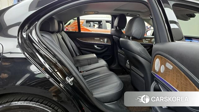 Mercedes-Benz E-Class W213 2020 Черный из Кореи, фото 3