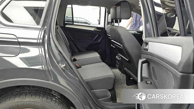 Volkswagen Tiguan second Generation 2018 Серый из Кореи, фото 3