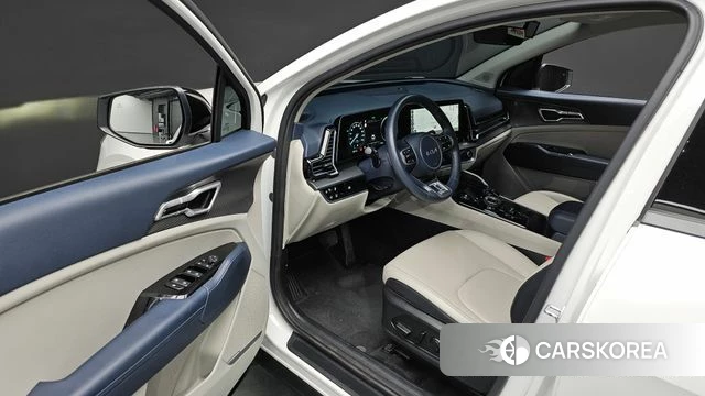 Kia Sportage 5th Generation Hybrid 2022 Белый из Кореи, фото 3