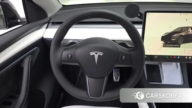 Tesla Model Y 2024 Черный из Кореи, фото 3