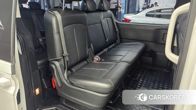 Hyundai Staria 2025 Белый из Кореи, фото 3