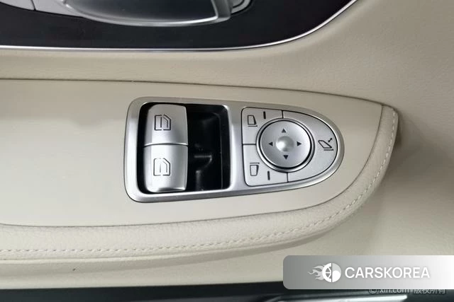 Mercedes-Benz V-class 2023 Черный из Китая, фото 3