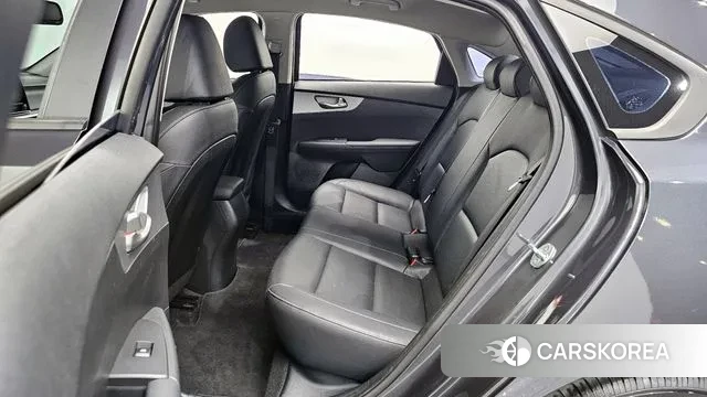 Kia The New K3 2nd generation 2021 Серый из Кореи, фото 3