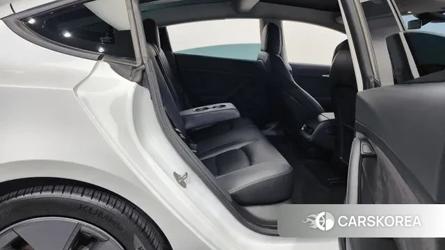 Tesla Model 3 2021 Белый из Кореи, фото 3