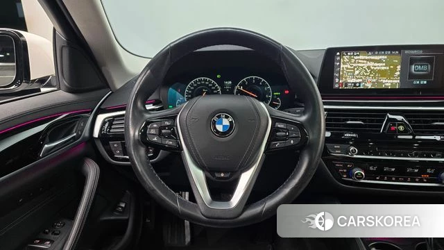 BMW 5 Series (G30) 2019 Белый из Кореи, фото 3