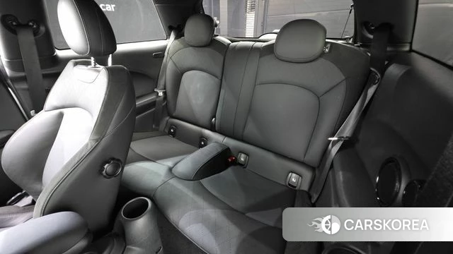 Mini Cooper Electric 2023 Серебряный из Кореи, фото 3