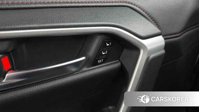 Toyota RAV4 5th Generation 2023 Серый из Кореи, фото 3
