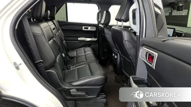 Ford Explorer 6th Generation 2021 Белый из Кореи, фото 3