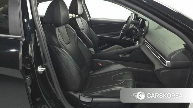 Hyundai Avante (CN7) 2021 Черный из Кореи, фото 3