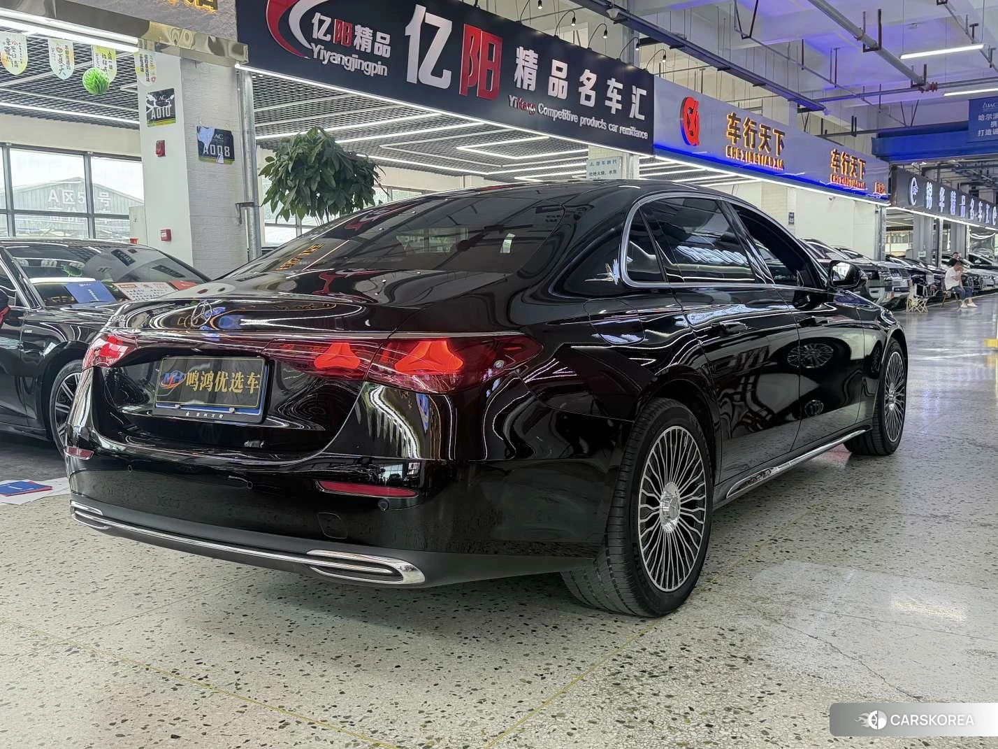 Mercedes-Benz E-Class 2024 Черный из Китая, фото 3