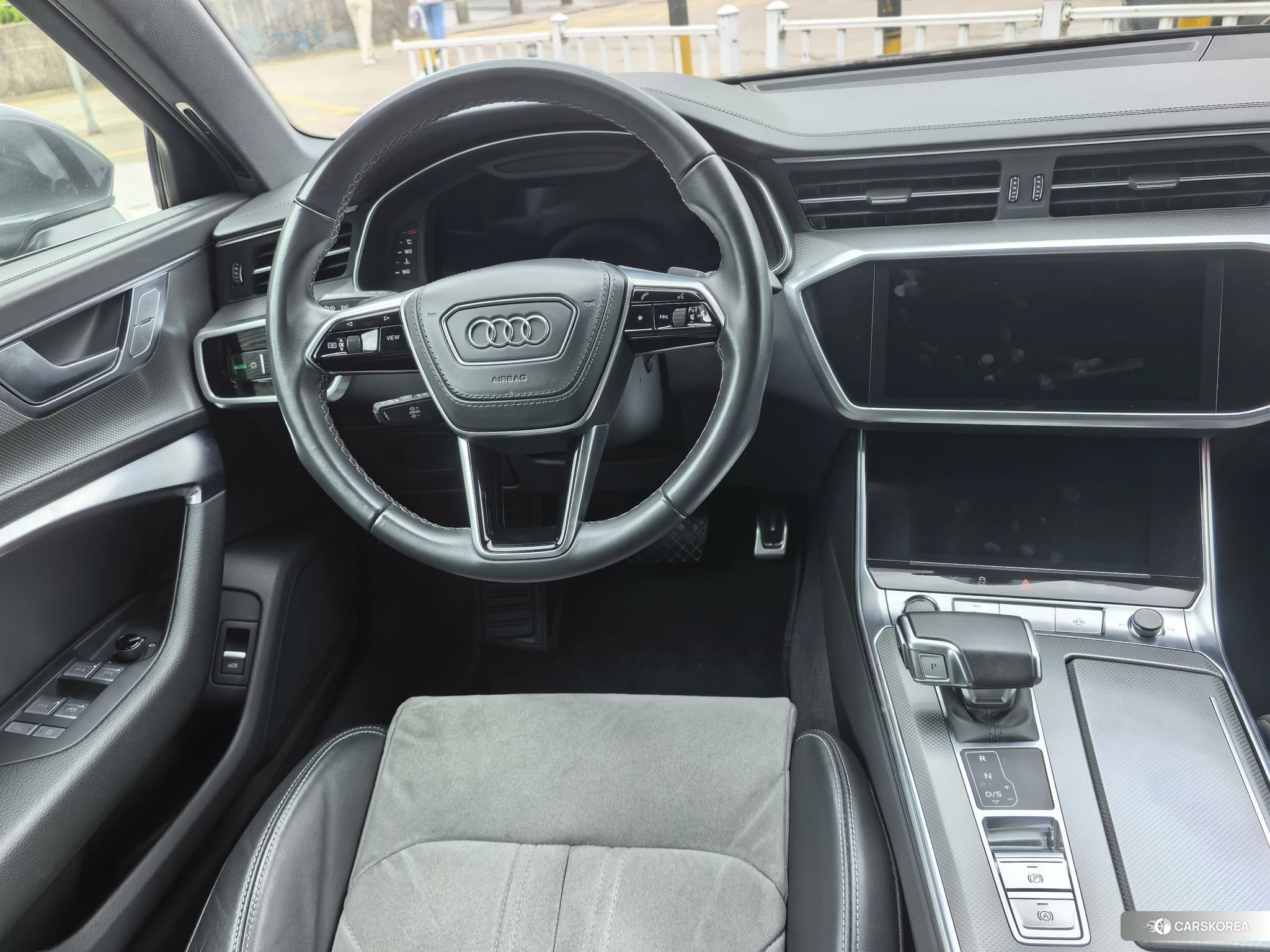 Audi A6L 2023 Темно-серый из Китая, фото 3