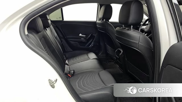 Mercedes-Benz A-Class W177 2020 Белый из Кореи, фото 3