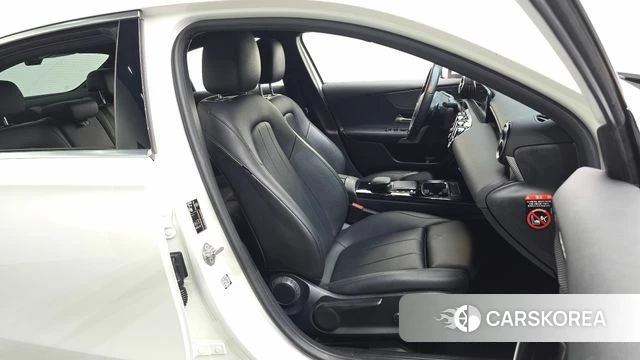 Mercedes-Benz A-Class W177 2021 Белый из Кореи, фото 3